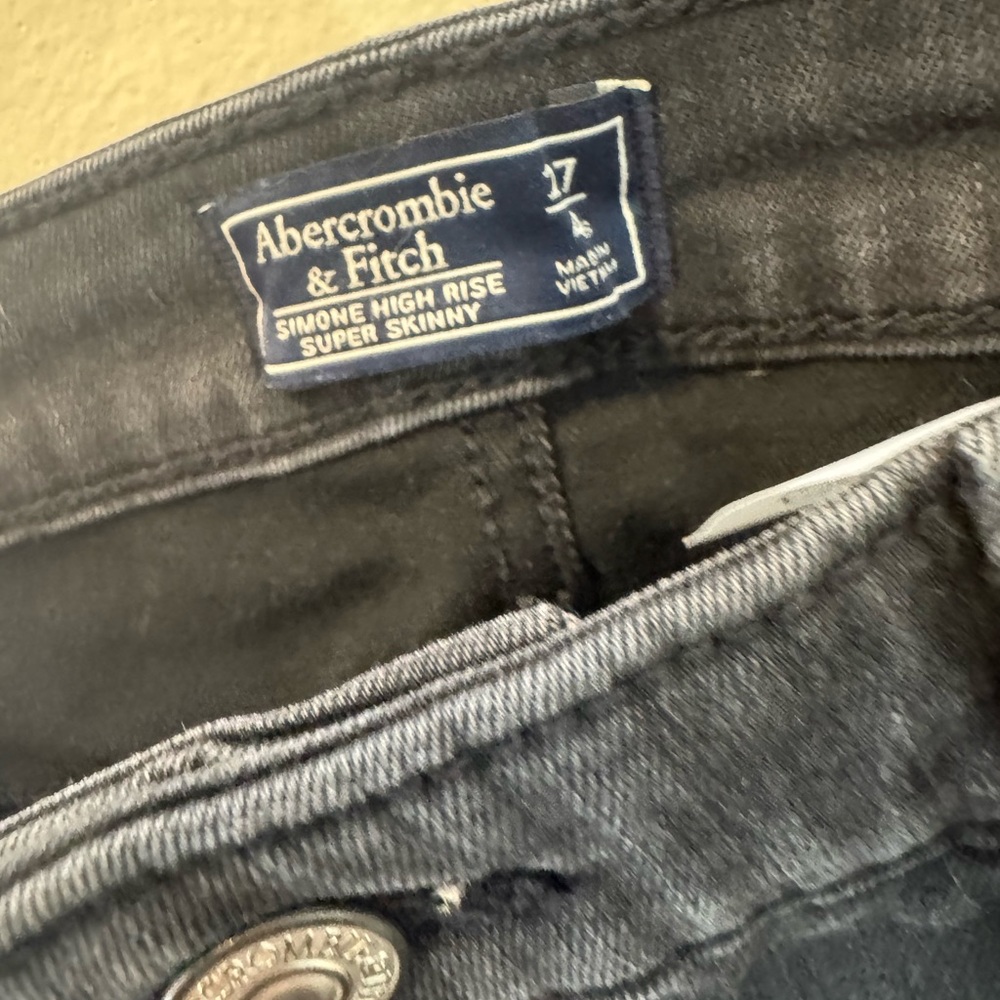 Abercrombie & Fitch Simone High Rise Jeans in Dark Blue